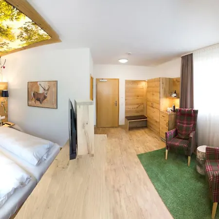 Waldhotel - Genuss & Wellness Am Notschreipass 4*